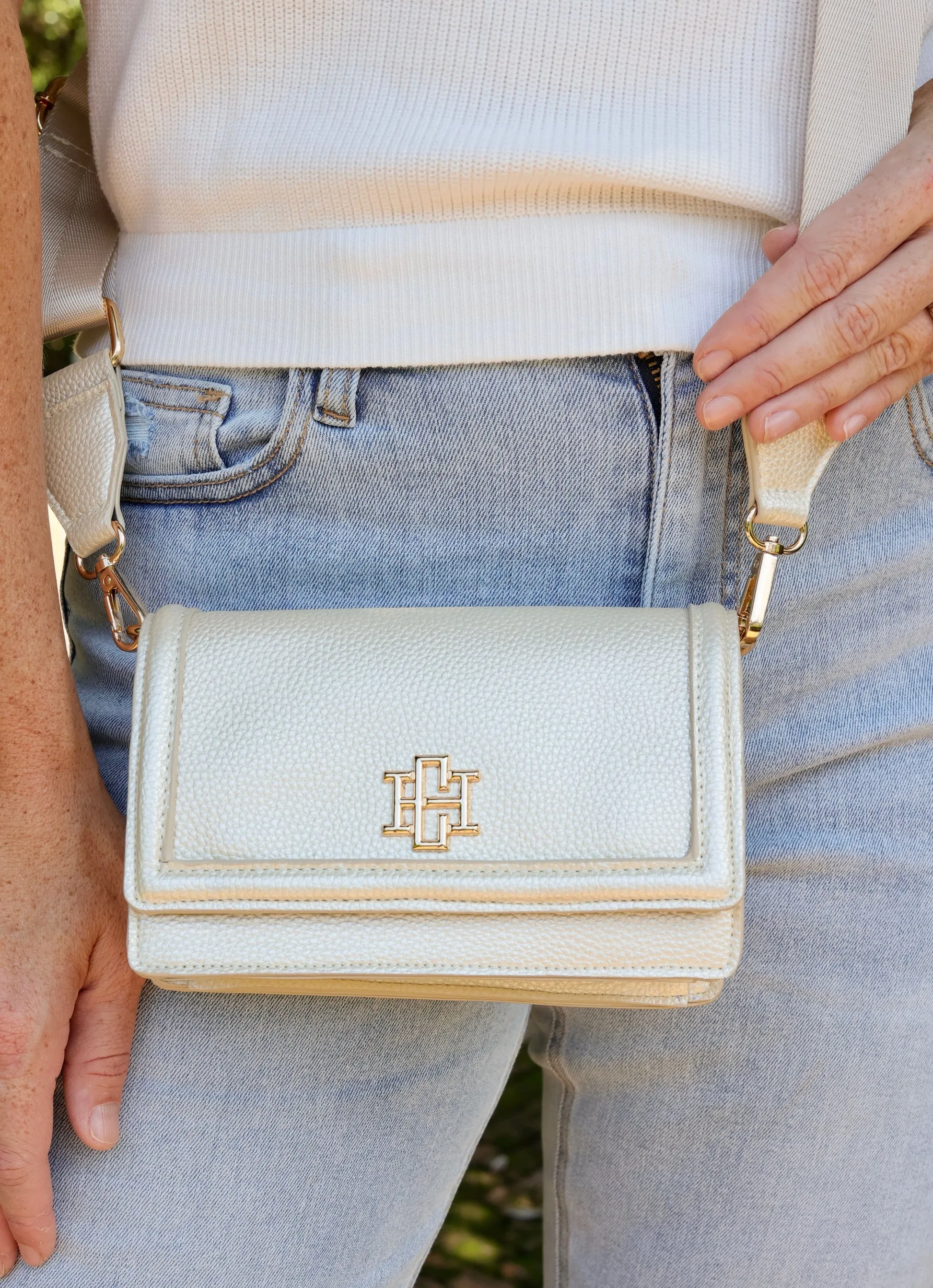 Maverick Pearl Crossbody with Pocket