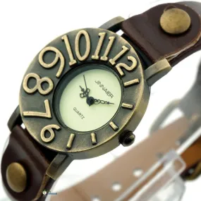 Retro Fashion Lady's Watch Soft Leather Strap Quartz Watch Ultra Personalized Digital Design Watch