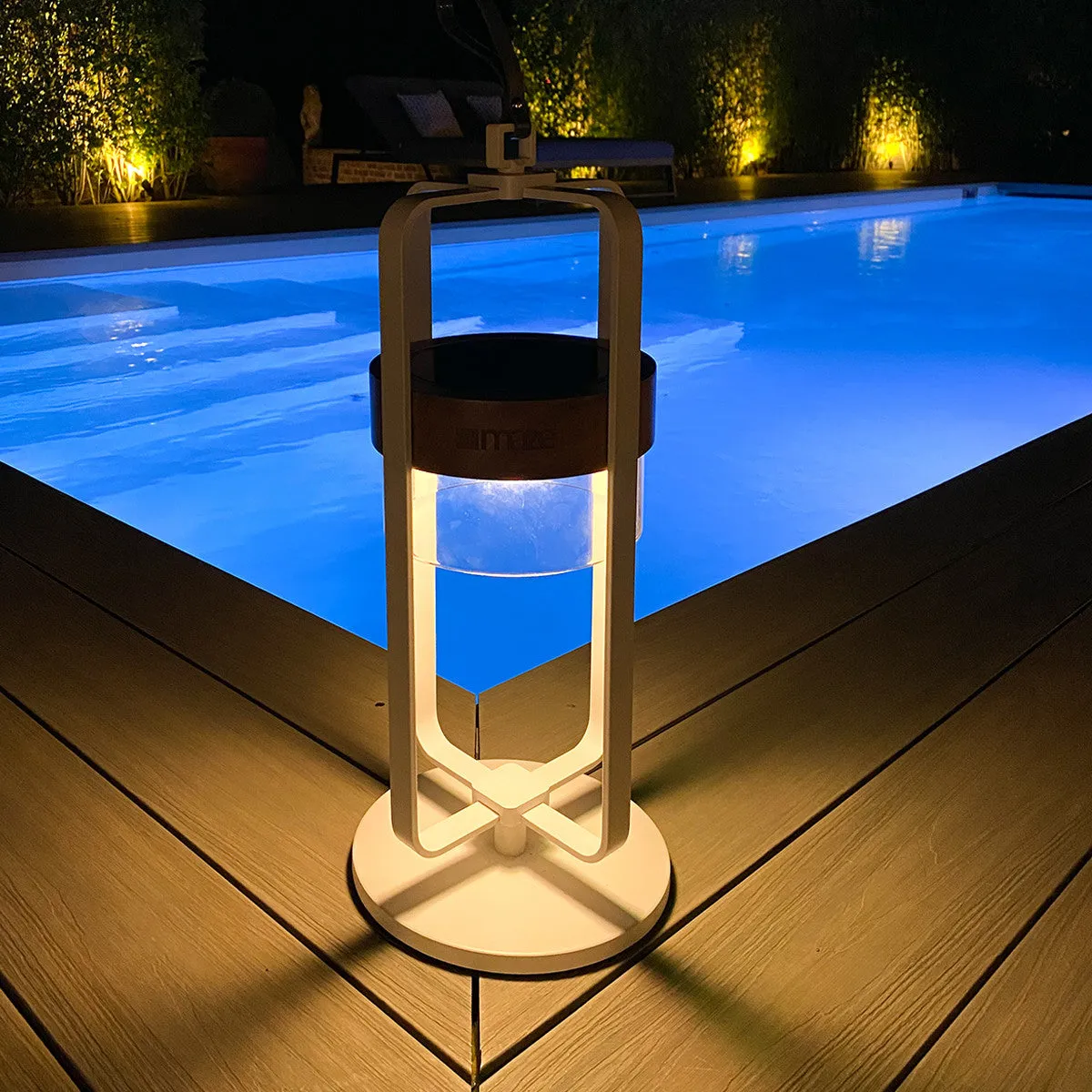 Satellite Outdoor Modern White Solar Light With Stand Large