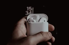 Self Vanishing Headphones