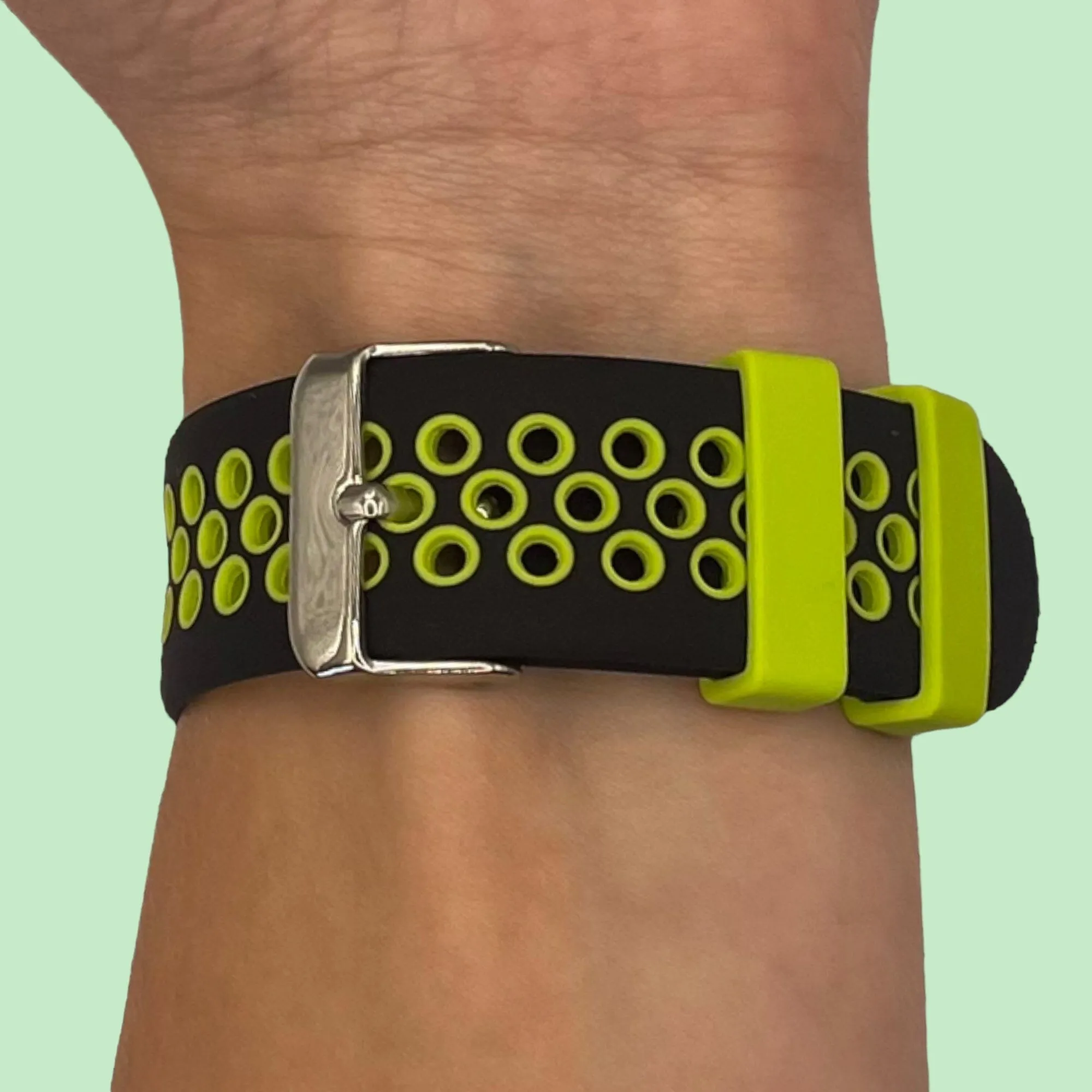 Silicone Sports Straps Compatible with the Fitbit Charge 4