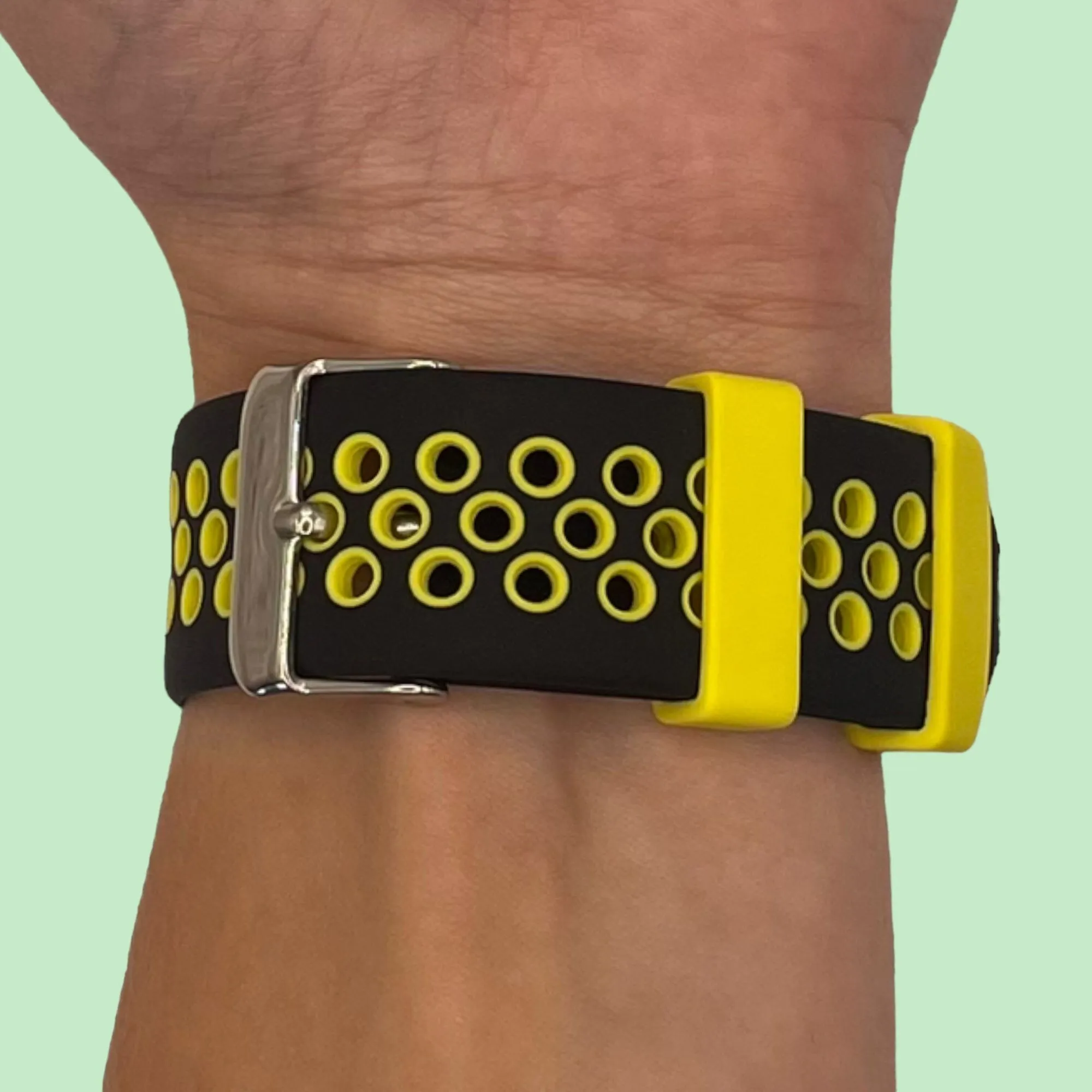 Silicone Sports Straps Compatible with the Fitbit Charge 4