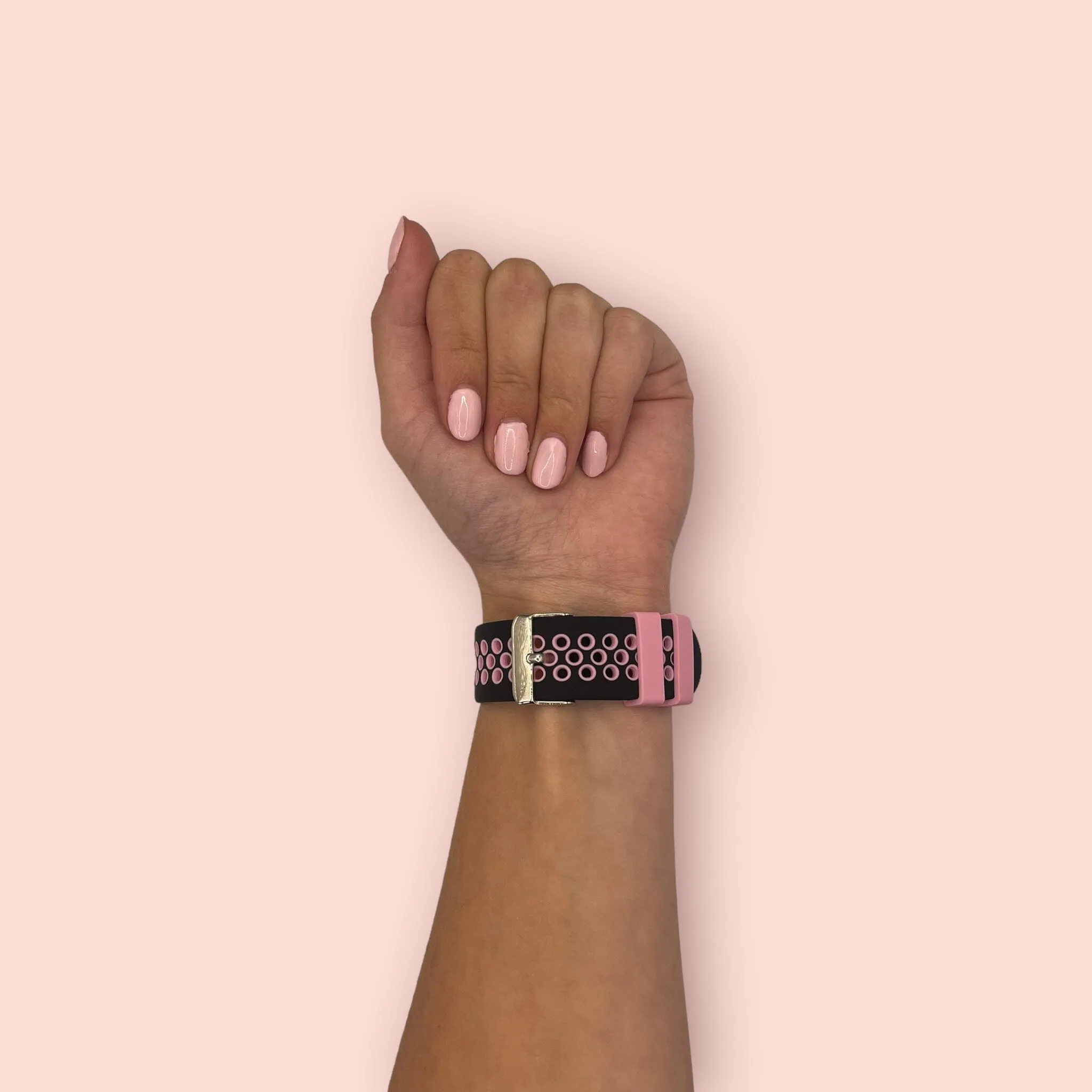 Silicone Sports Straps Compatible with the Fitbit Charge 4